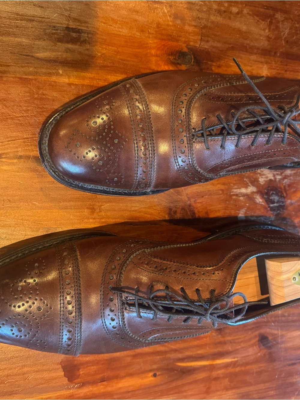 Allen Edmonds Strand Men's Brown Leather Wingtip Dress Shoes, size 10.5.
